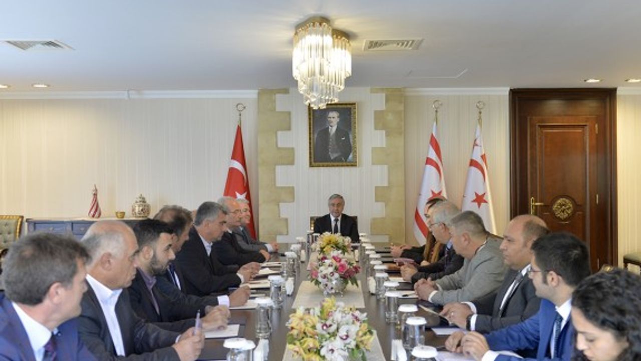 Cumhurbaşkanı Akıncı, Siyasi Partilerle Görüştü