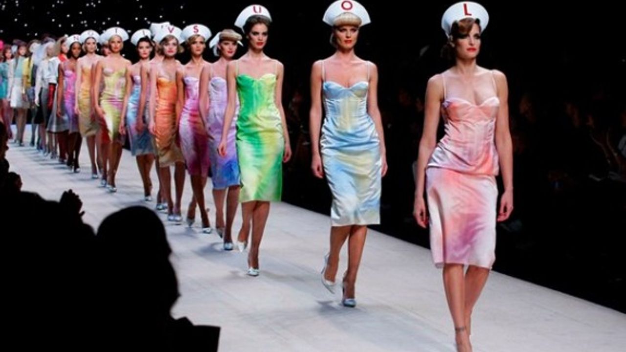 Fransız moda şirketleri 'sıfır beden'i yasakladı