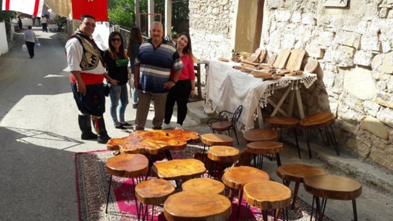 Buram buram Kıbrıs kültürü kokan etkinlik
