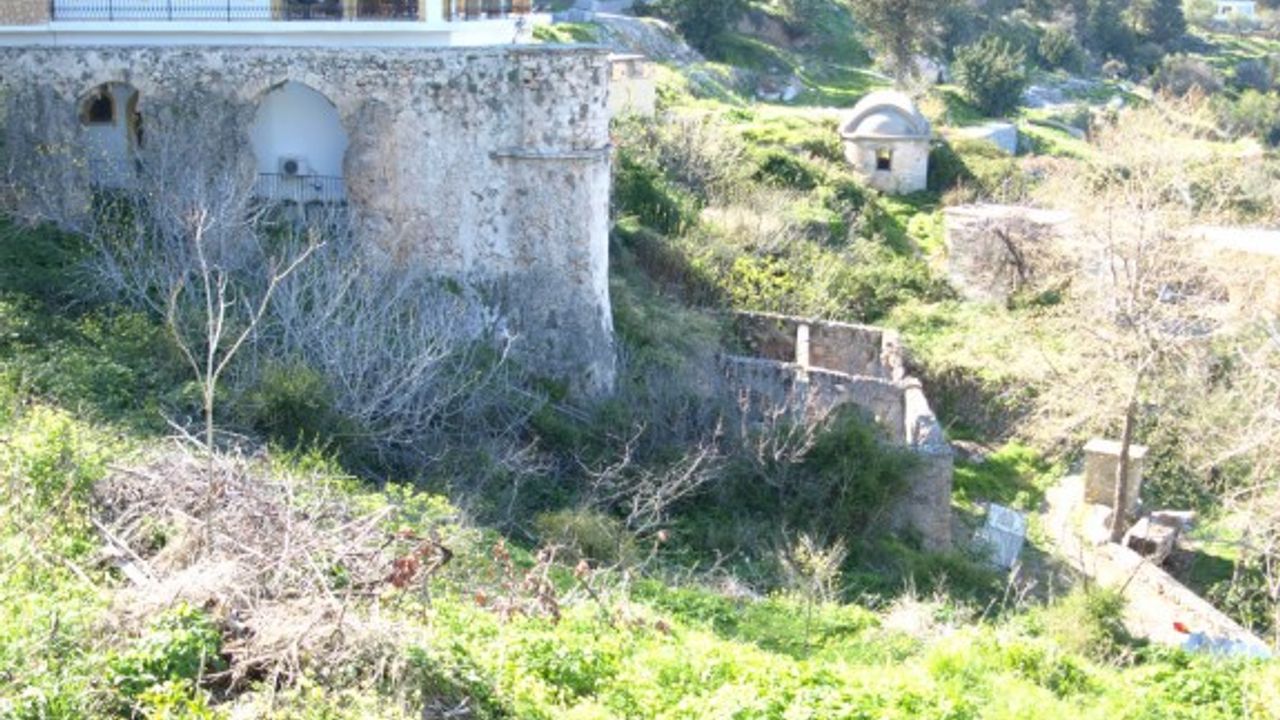 Keşfedilmeyi Bekleyen Tarihi Bir Mekan “Lapta”