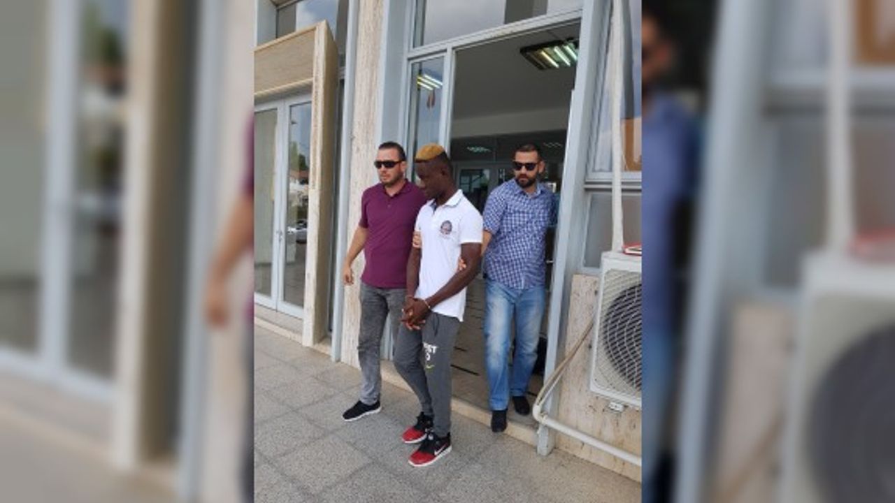 Beş farklı iş yerine girerek hırsızlık yaptı