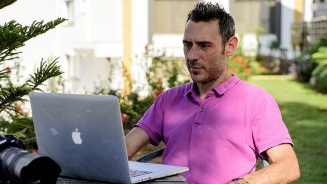 Sosyal Paylaşımlara Damga Vuran Bir Kıbrıslı Türk