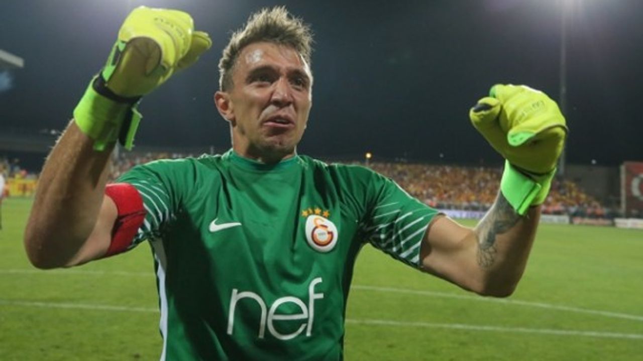 Muslera, Galatasaray'da 3. kez "dalya" diyecek