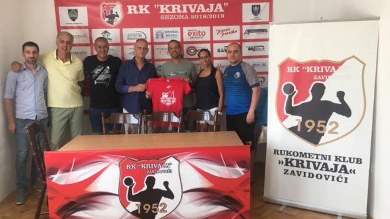 Ayhan ve ekibi, Bosna Hersek Hentbol tarihini öğrendi