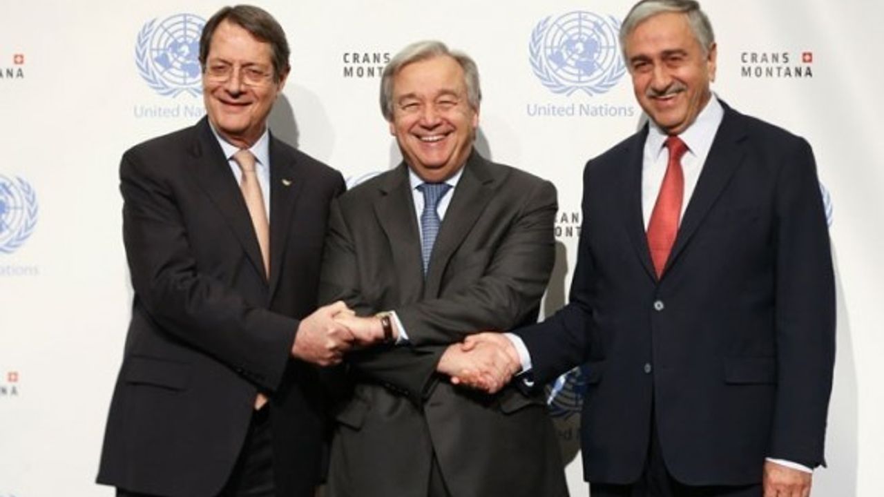 Eylül ayında New York'ta üçlü görüme