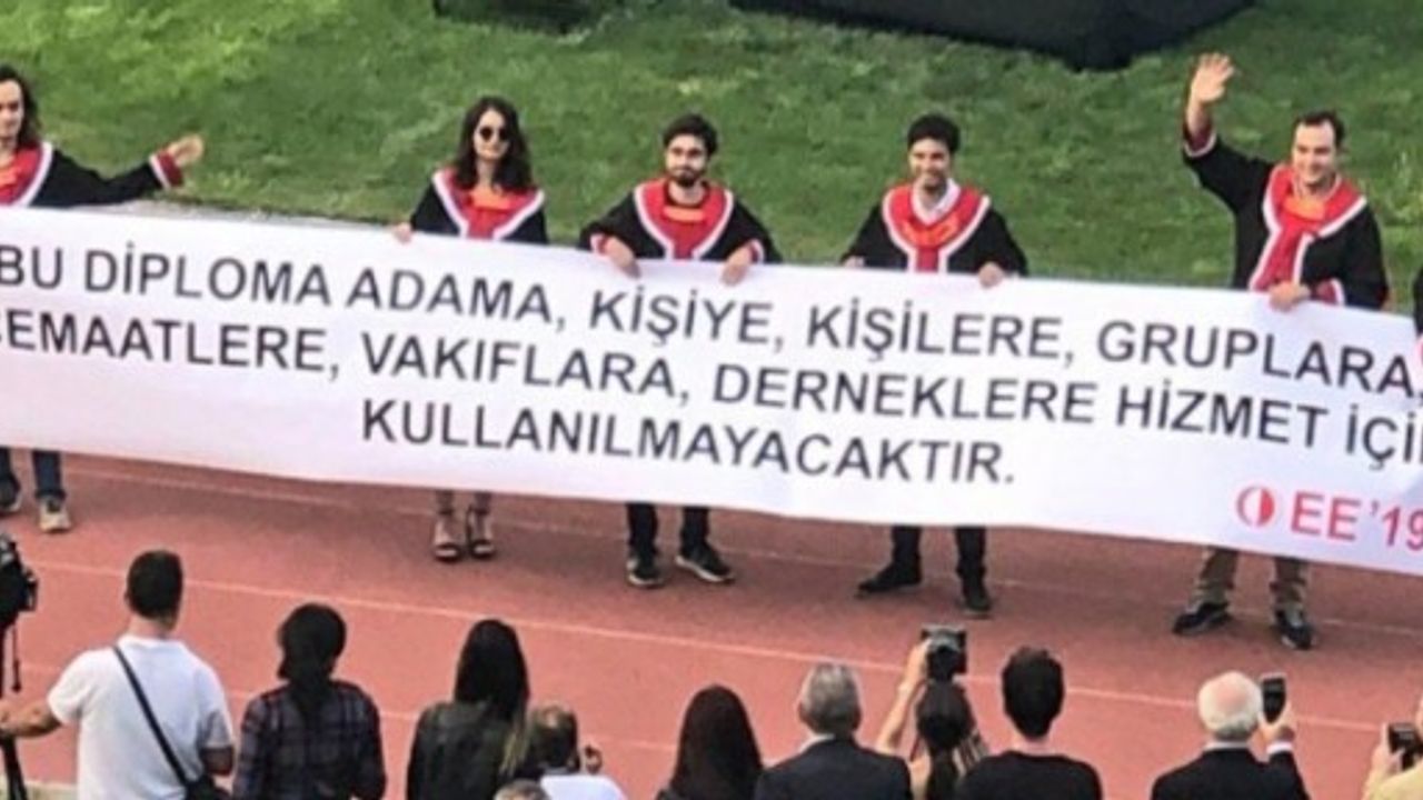 ODTÜ’lülerden orantısız zeka ürünü pankartlar
