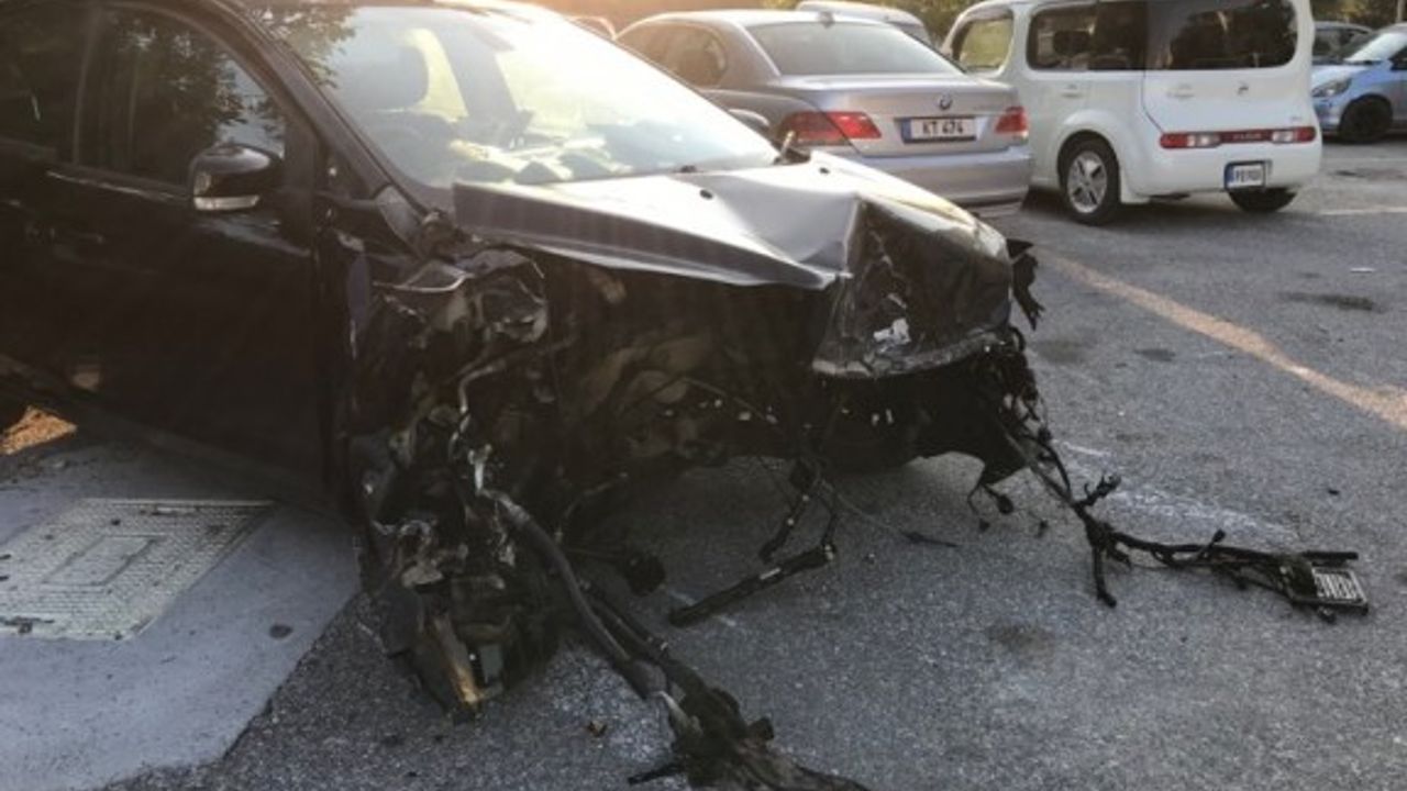 Ters şeride giren kadın sürücü kazaya neden oldu