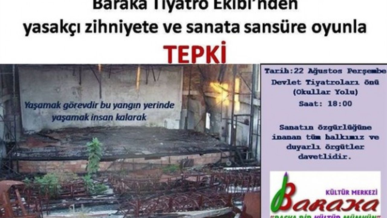 Baraka'dan Devlet Tiyatroları önünde oyun ve şiir