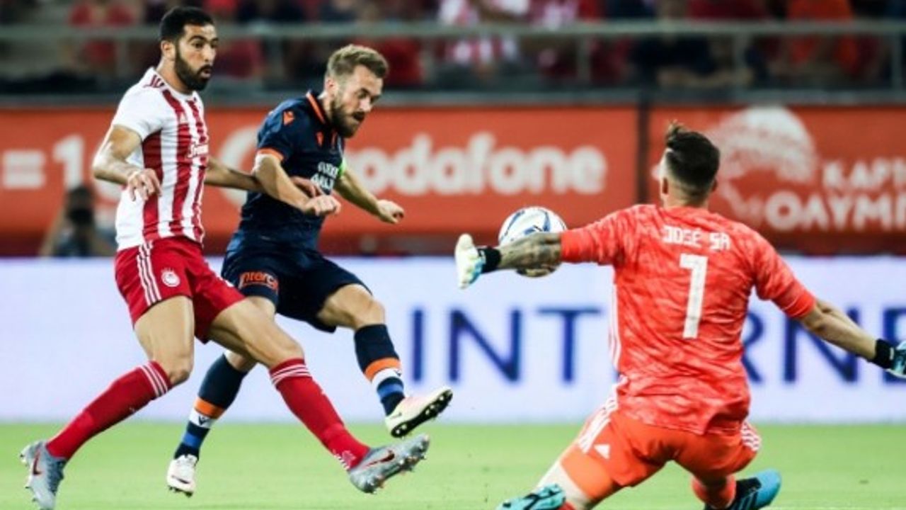 Başakşehir'in, Şampiyonlar Ligi rüyası başlamadan bitti