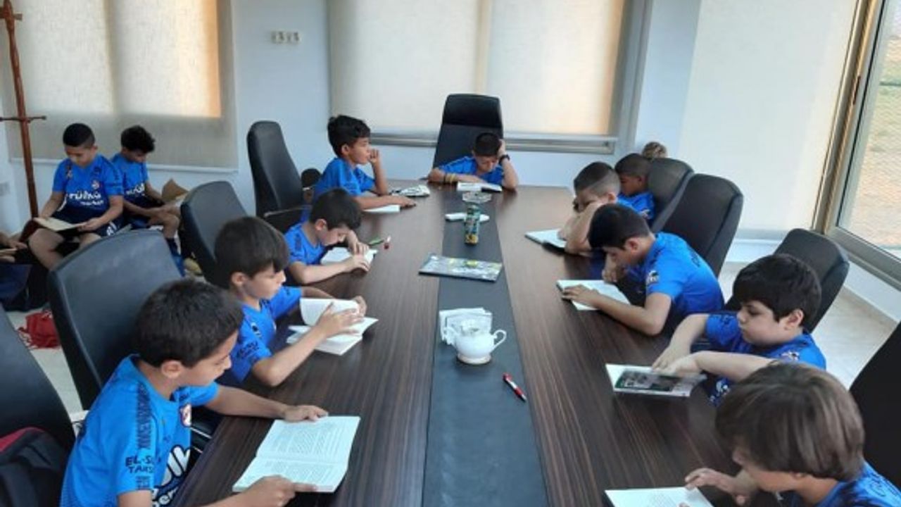 Cihangir Futbol Okulunda, örnek işler