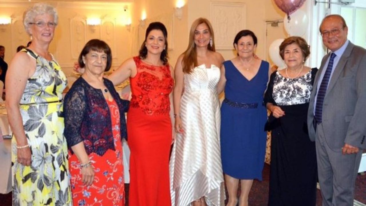 Kanser hastalarına Londra’dan iki bin stg bağış