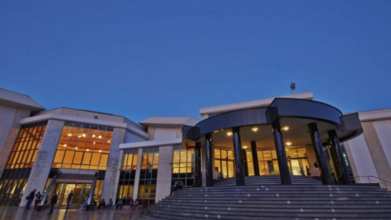 YDÜ’de Yüksek Lisans ve Doktora kayıtları devam ediyor