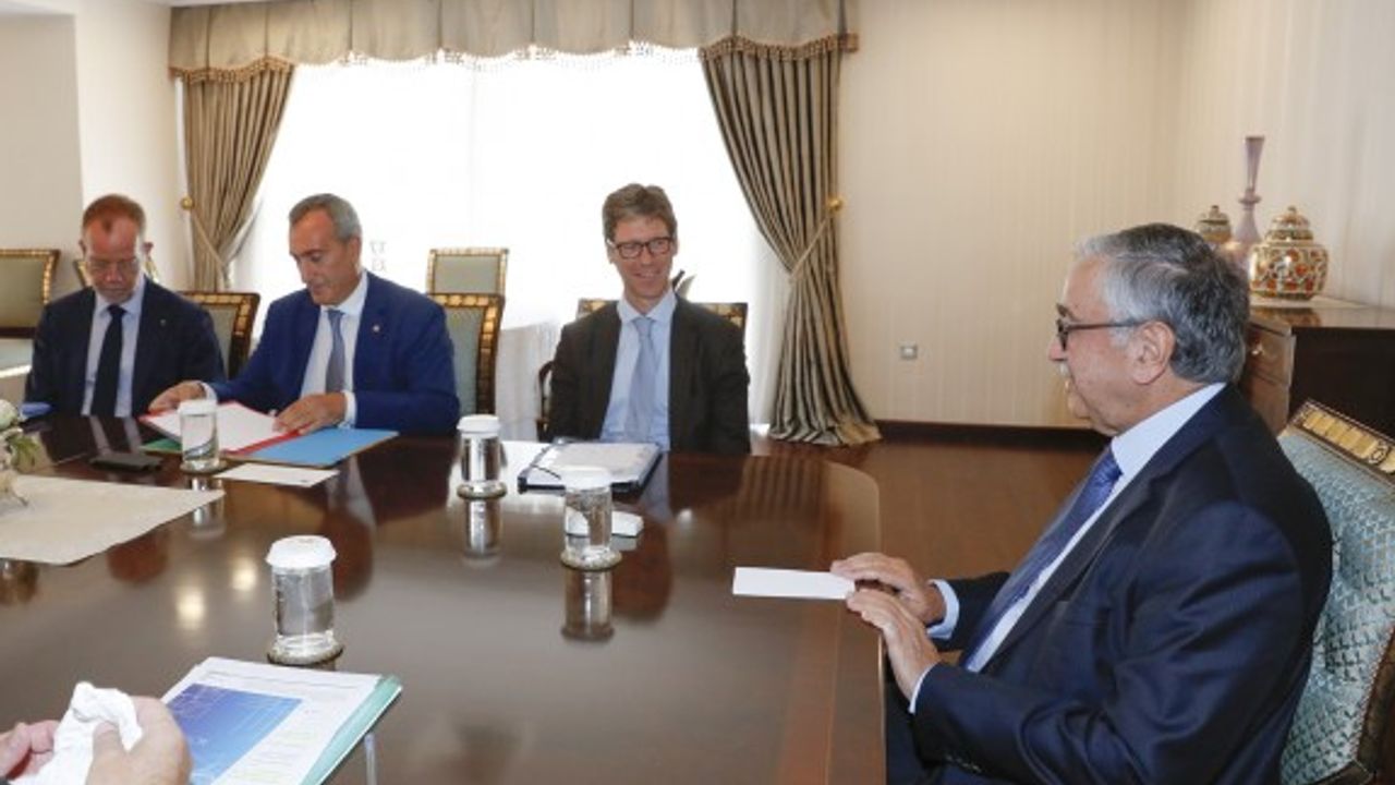 Juncker'den, doğalgaz konusunda Akıncı'nın önerisine destek