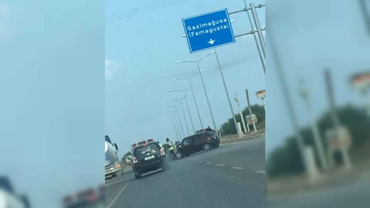 Korkuteli Kavşağı'nda korkutan kaza