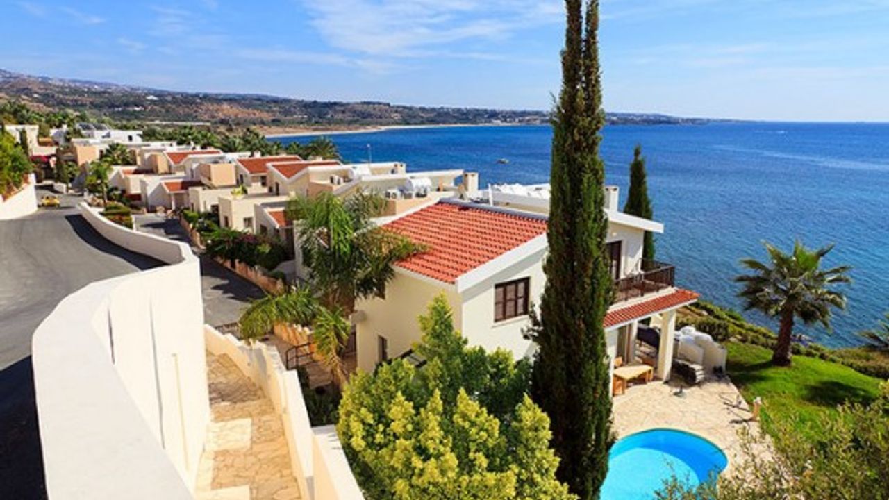 Rus gazeteciye göre KKTC Ruslar için altın madeni