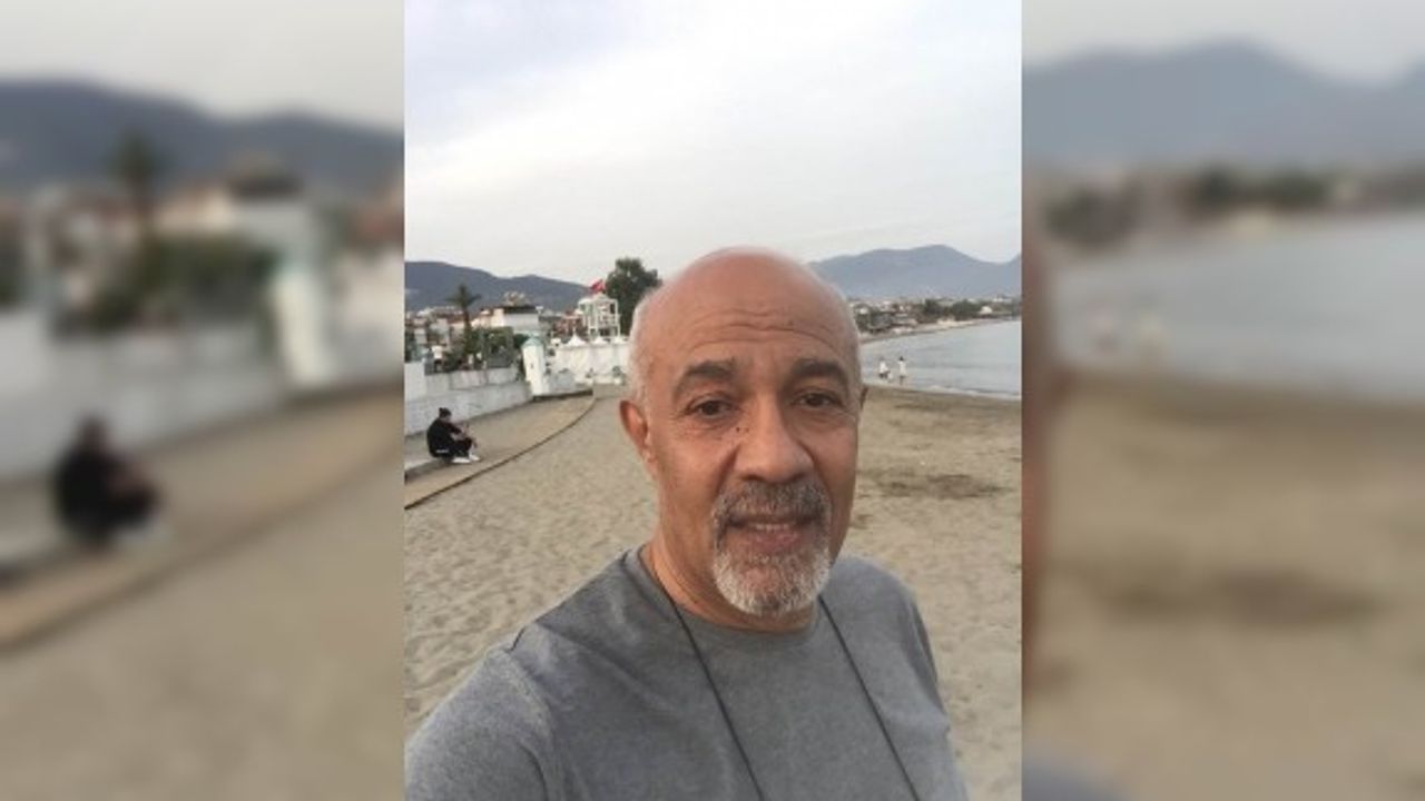 Şener ödülü Ahmet Şener'e veriliyor