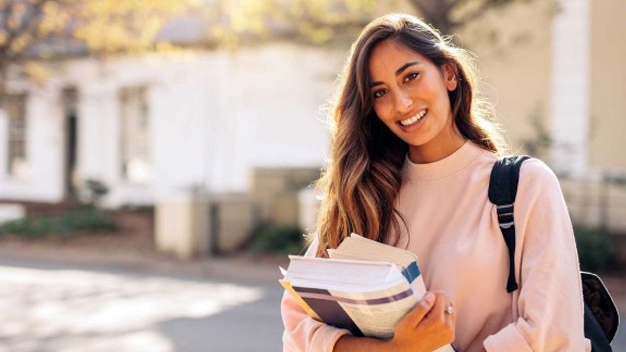 YDÜ’de yüksek lisans ve doktora kayıtları başladı