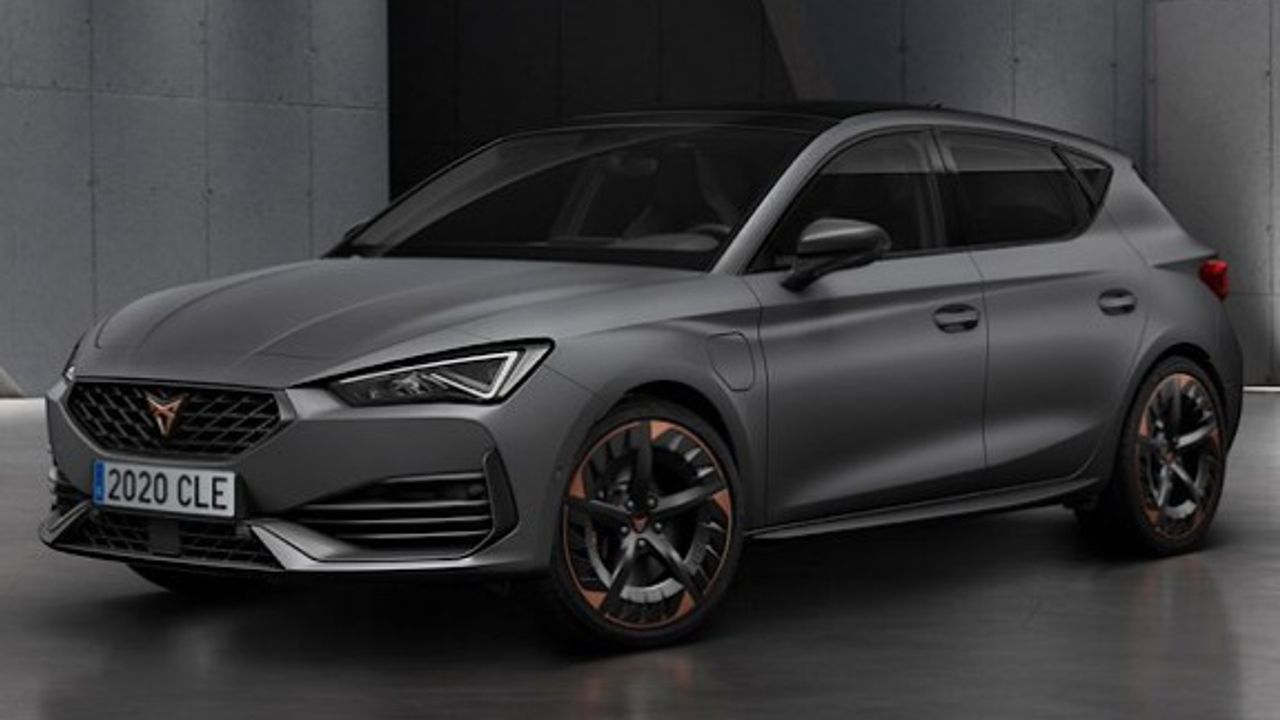 CUPRA logolu yeni Leon’lar görücüye çıktı