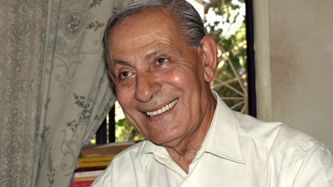 Radyo ve televizyonun duayeni Hüseyin Kanatlı yaşamını yitirdi