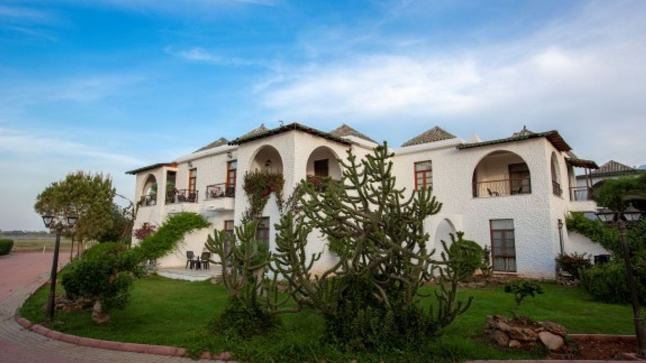 Merit Cyprus Gardens Tatil Köyü kapılarını yeniden açıyor