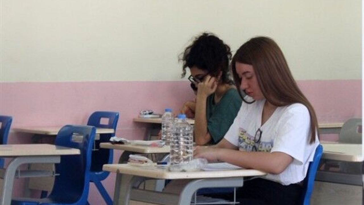 YÜKSEKÖĞRETİM KURUMLARI SINAVI (YKS) BUGÜN VE YARIN KKTC’DE DE YAPILIYOR