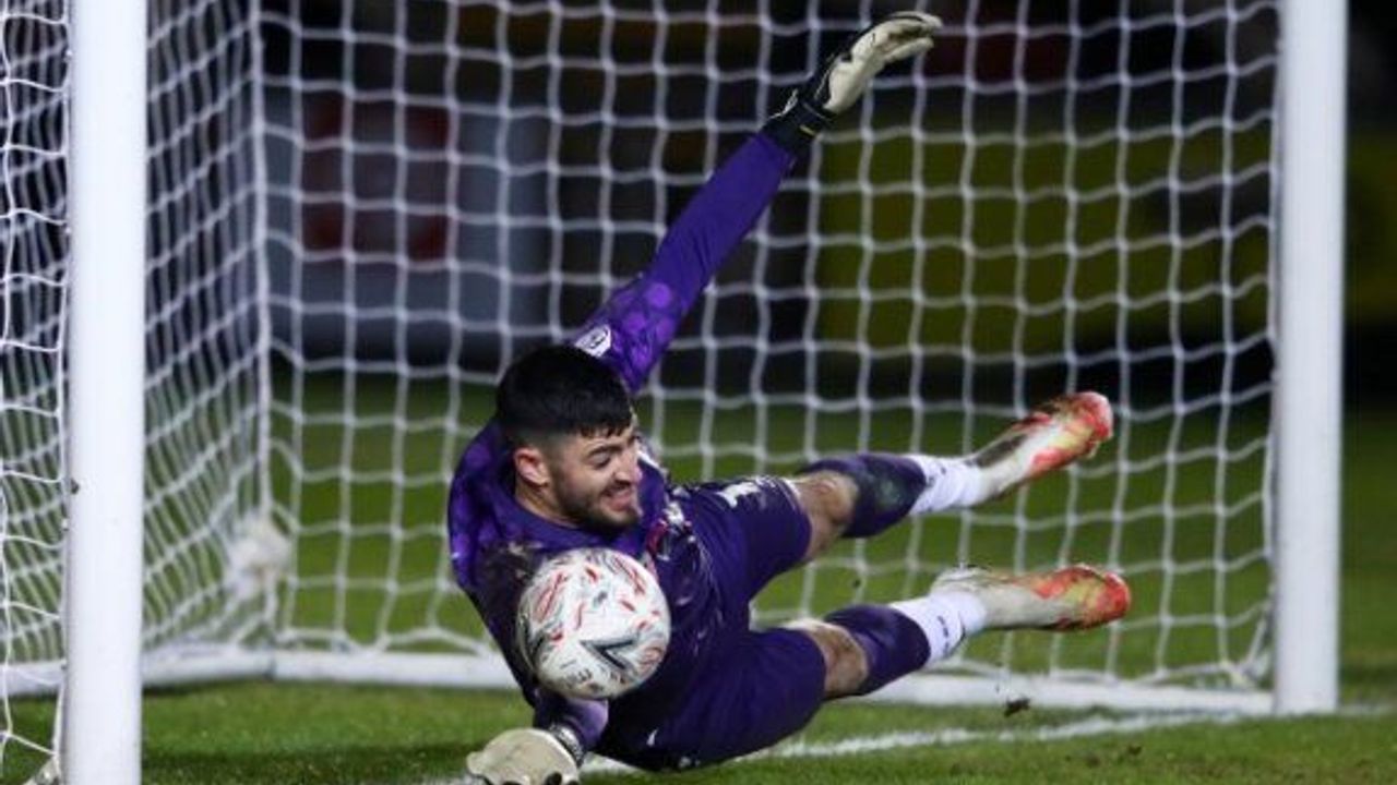 Kaleciden en uzak gol rekoru