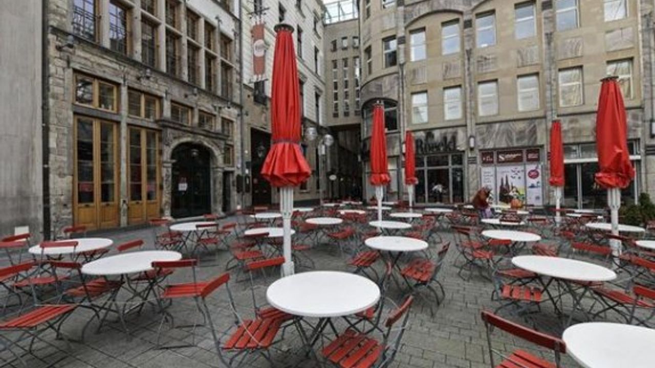 Almanya, karantinayı 18 Nisan'a kadar uzattı