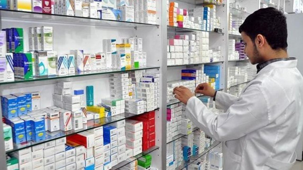 Eczanelerde yaz dönemi çalışma saatleri pazartesi başlıyor