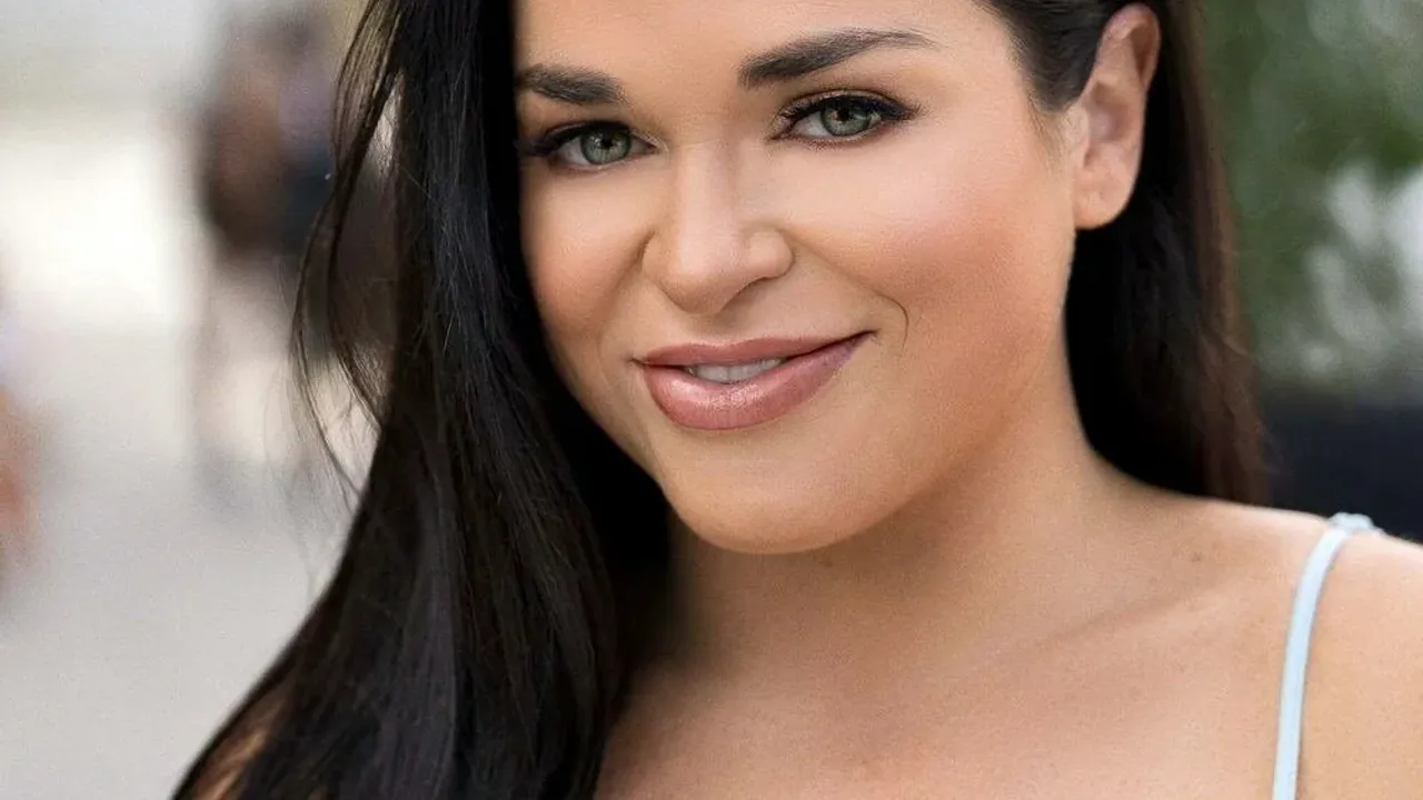 'Dünyanın en büyük ağızlı kadını’ olarak Guiness rekorlar kitabına girdi