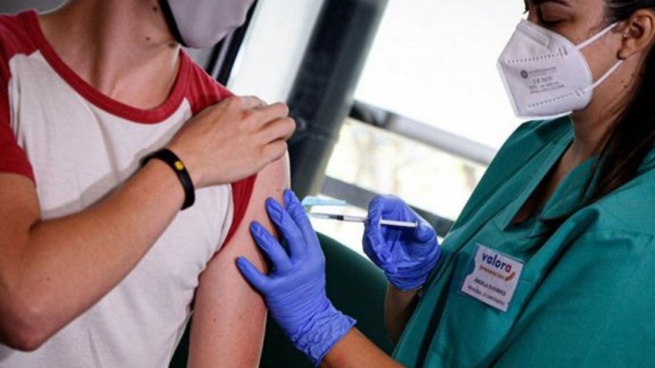 Toplumun yüzde 68,5'i çift aşılı