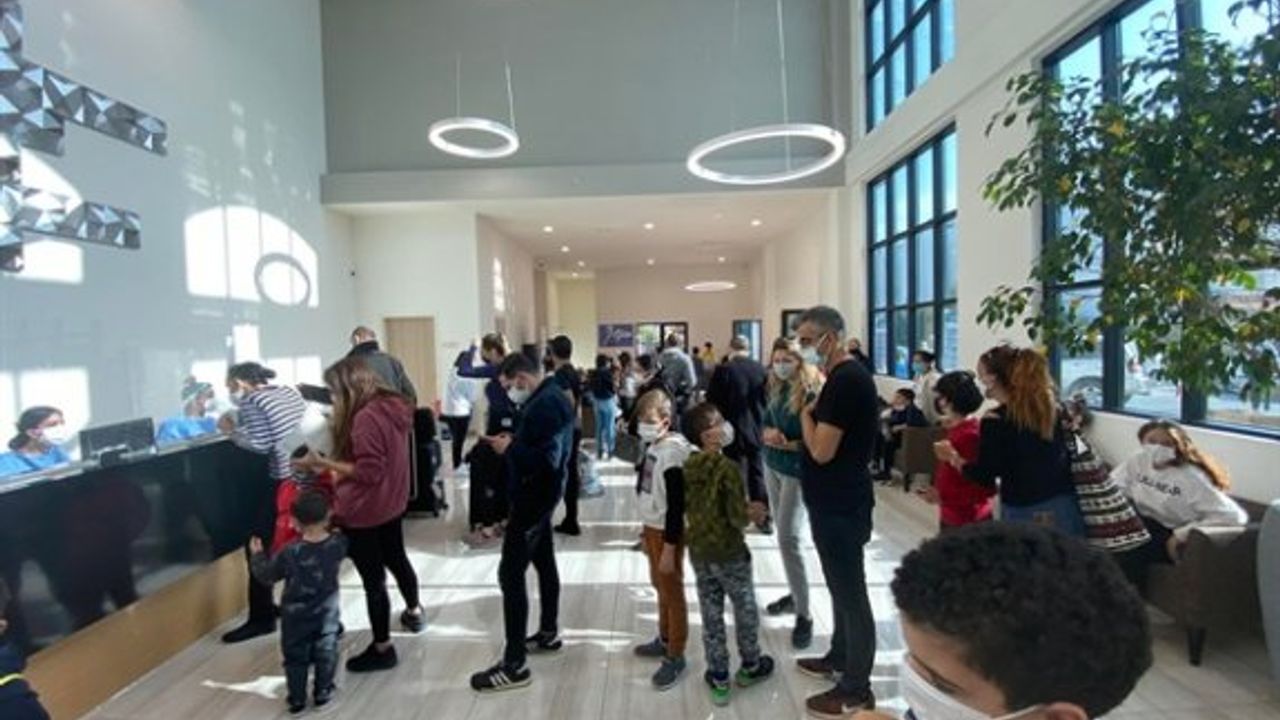 Acil Durum hastanesinde 2 yaşındaki çocuk tedavi görüyor