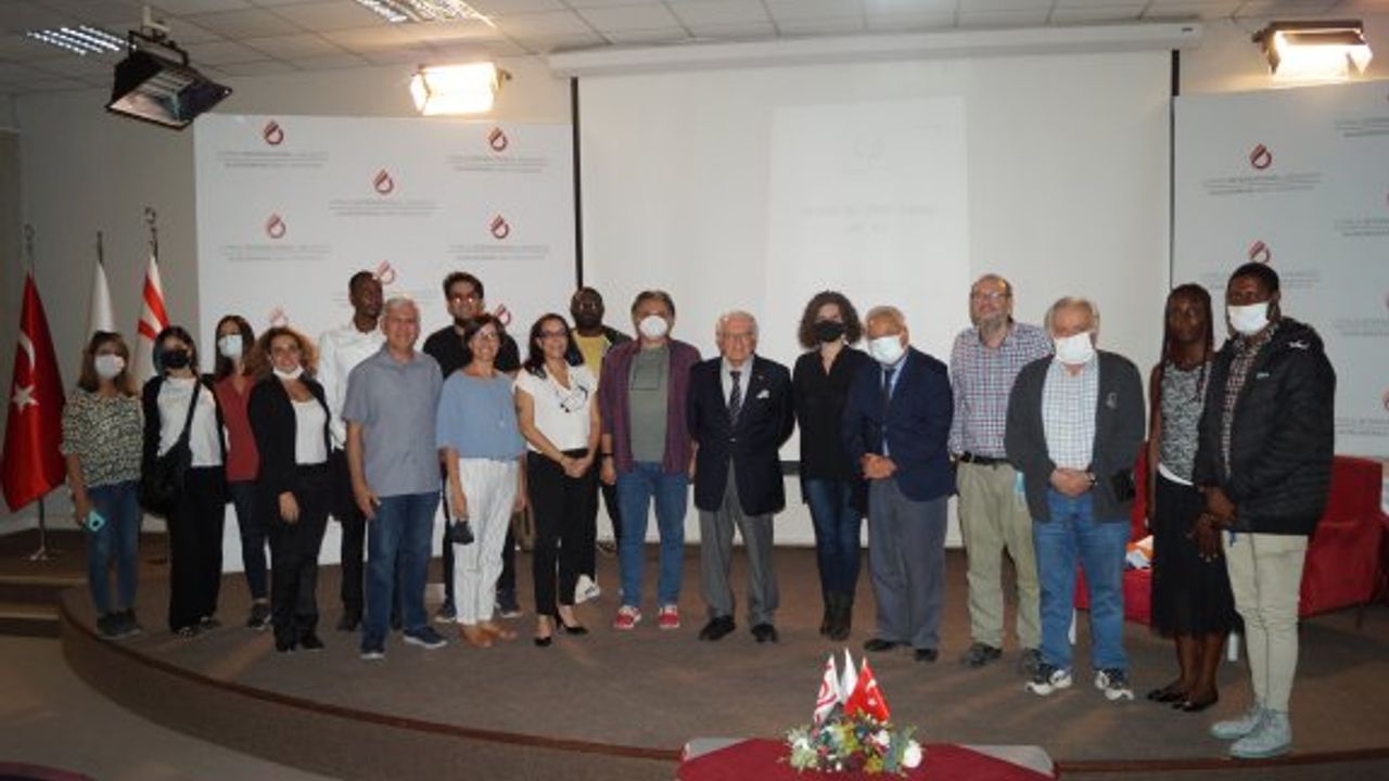 Hakkı Atun UKÜ’de geleceğin mimarları ile bir araya geldi