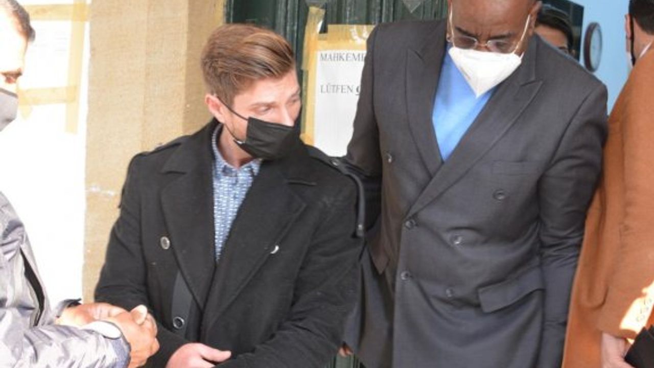 Havalimanından sahte PCR ile çıkmak istedi