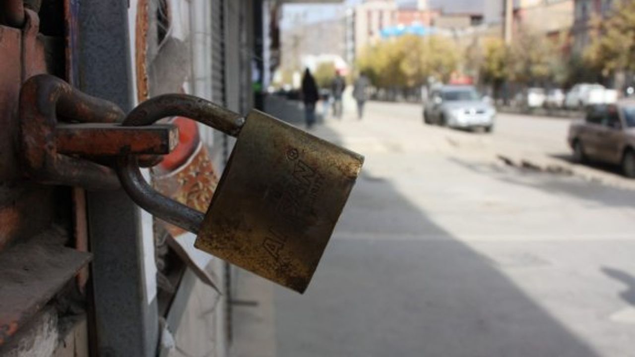 “İşsizlik, kapanma aldı başını gidiyor”