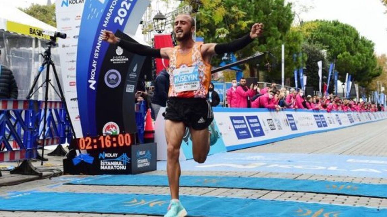 İstanbul Maratonu'nda 36 yıllık Türkiye rekoru kırıldı!