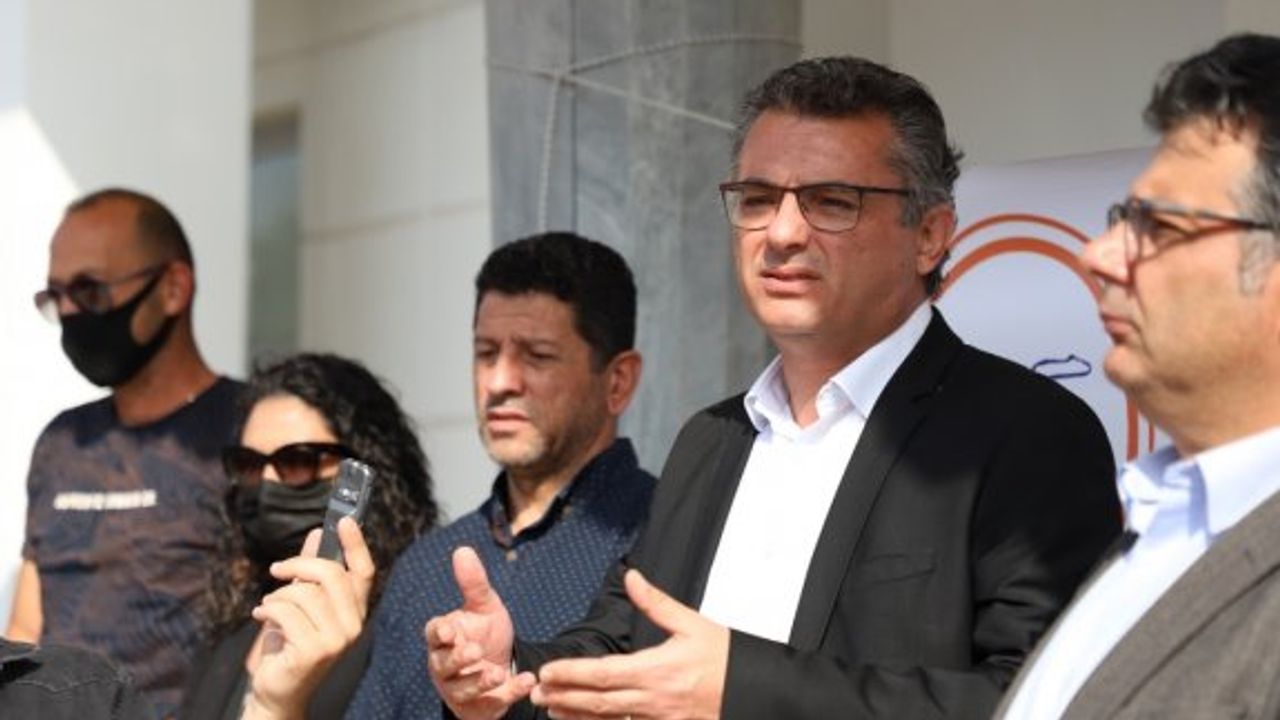 "Mağusa Belediyesi’nde 20 gündür maaş alamayan çalışanlar evine ekmek götüremiyor"