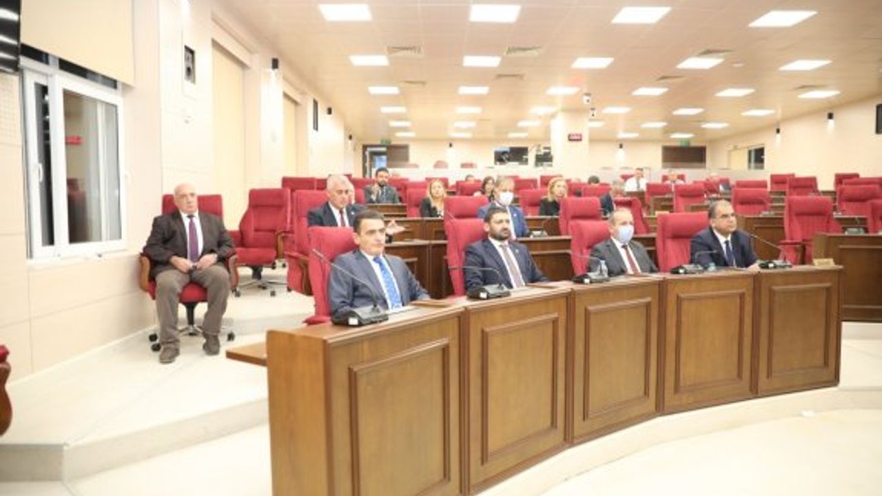 UBP-DP Koalisyon Hükümeti, Bakanlar Kurulu listesi Meclis'te okundu