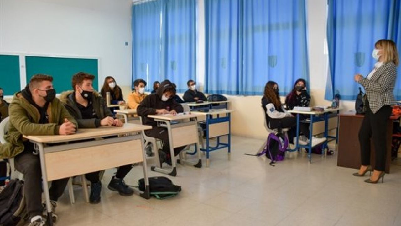 DAÜ'de  “Dijital Şiddet, Siber Zorbalık ve Korunma Yöntemleri” Semineri yapıldı