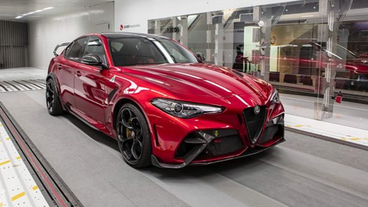 Giulia GTAm'e Auto Bild’den ödül