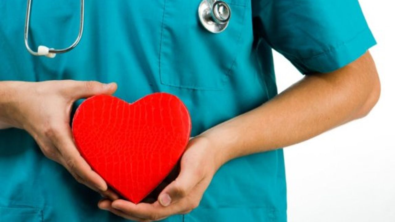 Kalbinizin üç büyük düşmanı: Obezite, hipertansiyon ve sigara