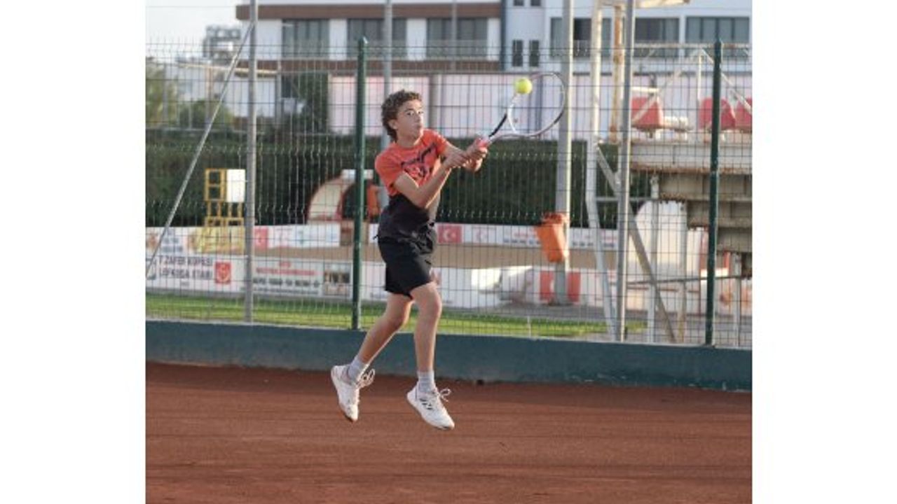 Raketler KTSYD Kupası için sallanıyor