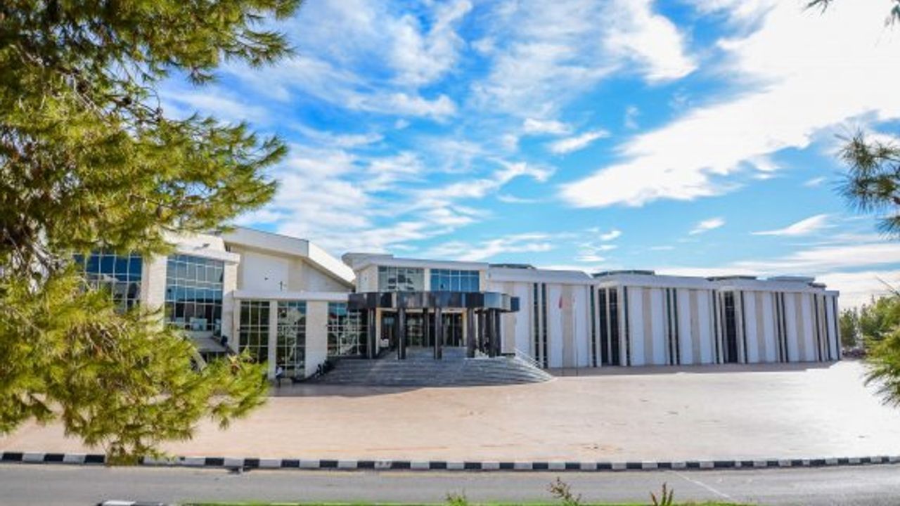 Yakın Doğu Üniversitesi, dünyanın en iyi ilk 500 üniversitesi arasında