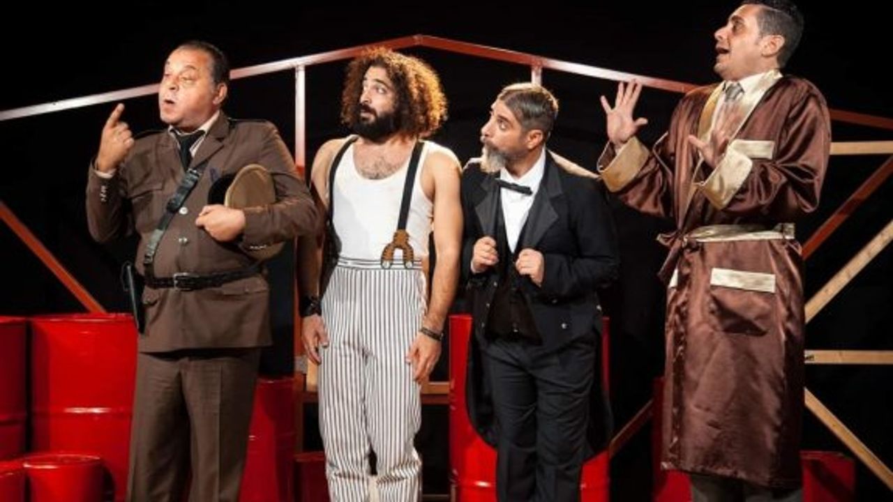 “Biedermann İle Kundakçılar” oyunu tekrardan sahnede