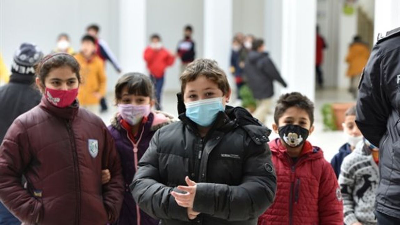 Pazartesi günü tüm okullarda eğitime 1 gün ara verilecek