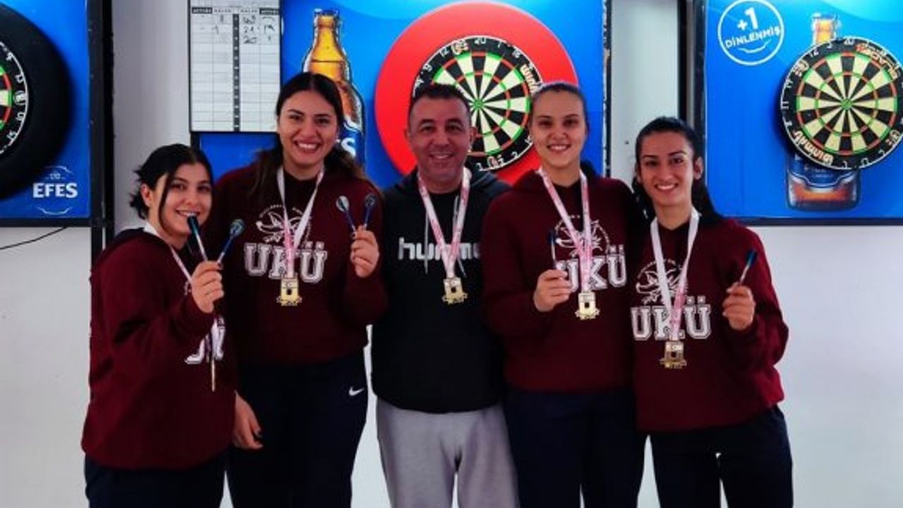 Üniversiteler darts şampiyonları UKÜ ve DAÜ