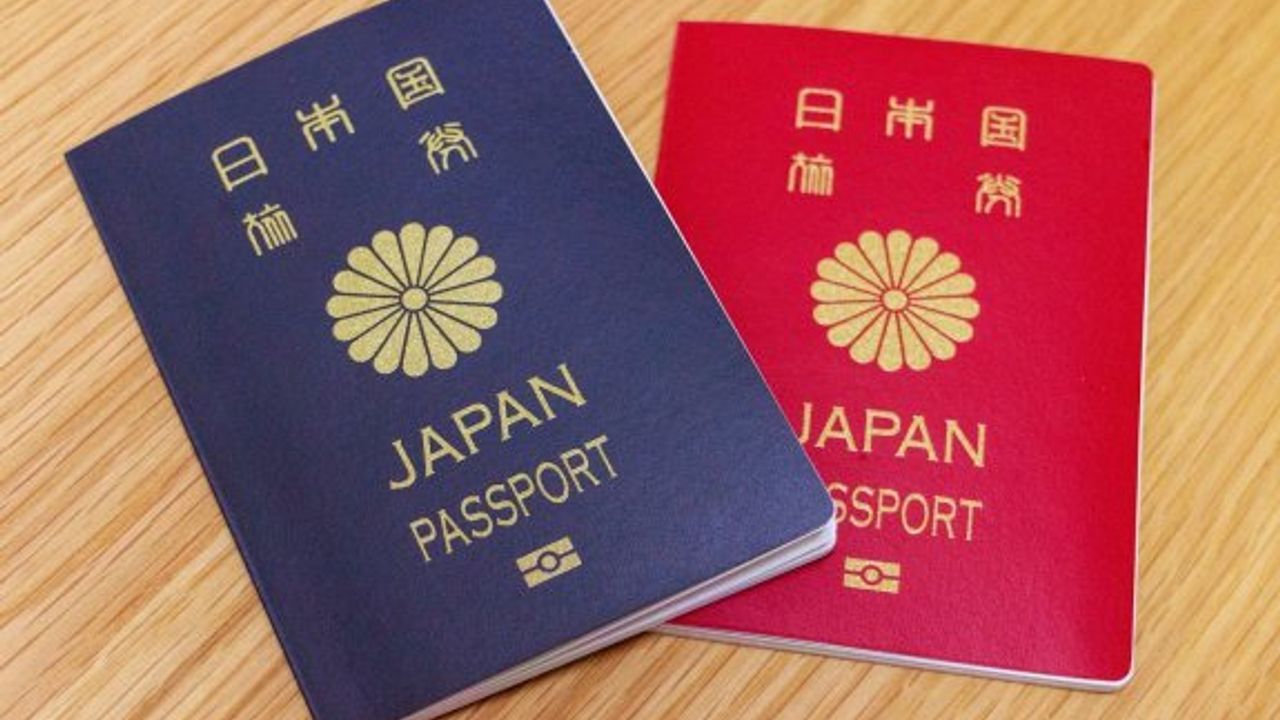 En güçlü pasaport Japonya ve Singapur'un