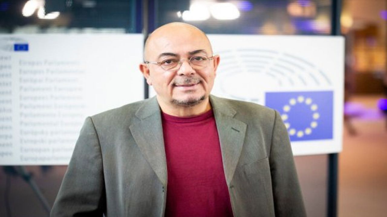 Kızılyürek, Kıbrıs Üniversitesi’nden emekli ediliyor