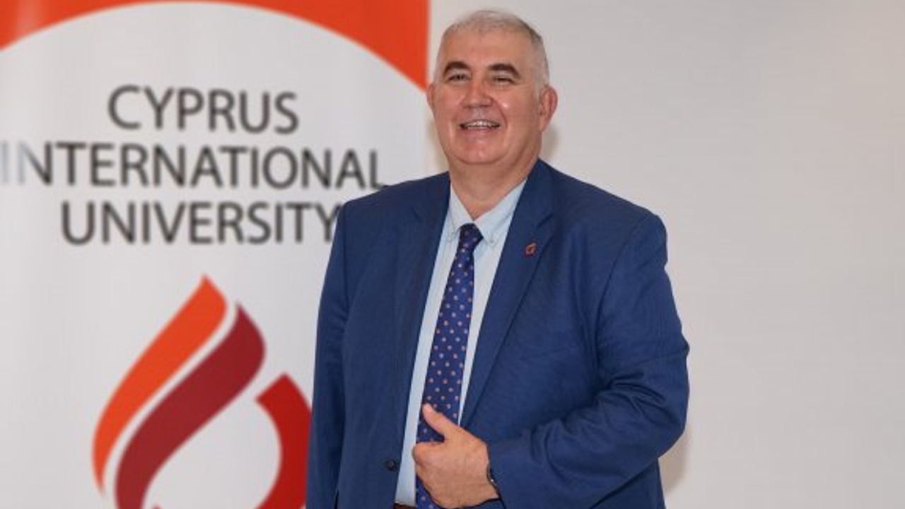 UKÜ Diş Hekimliği alanında 4 farklı doktora programına öğrenci kabulüne başladı