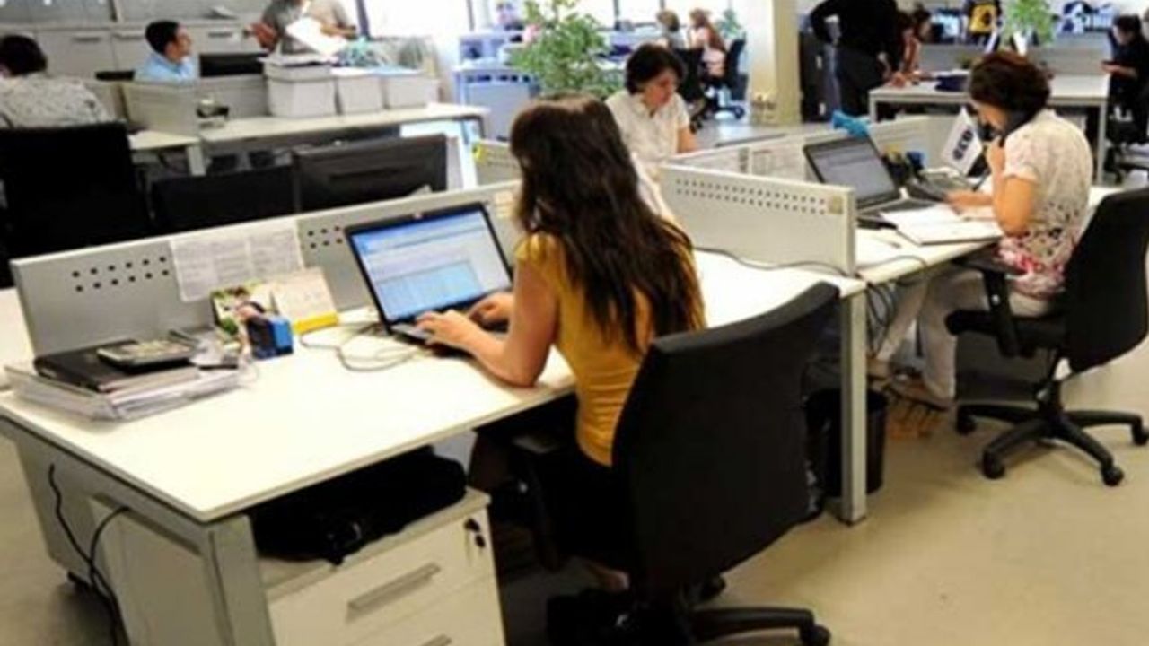 Güney'de özel sektörde çalışanların 2021'de brüt geliri bin 415 Euro oldu