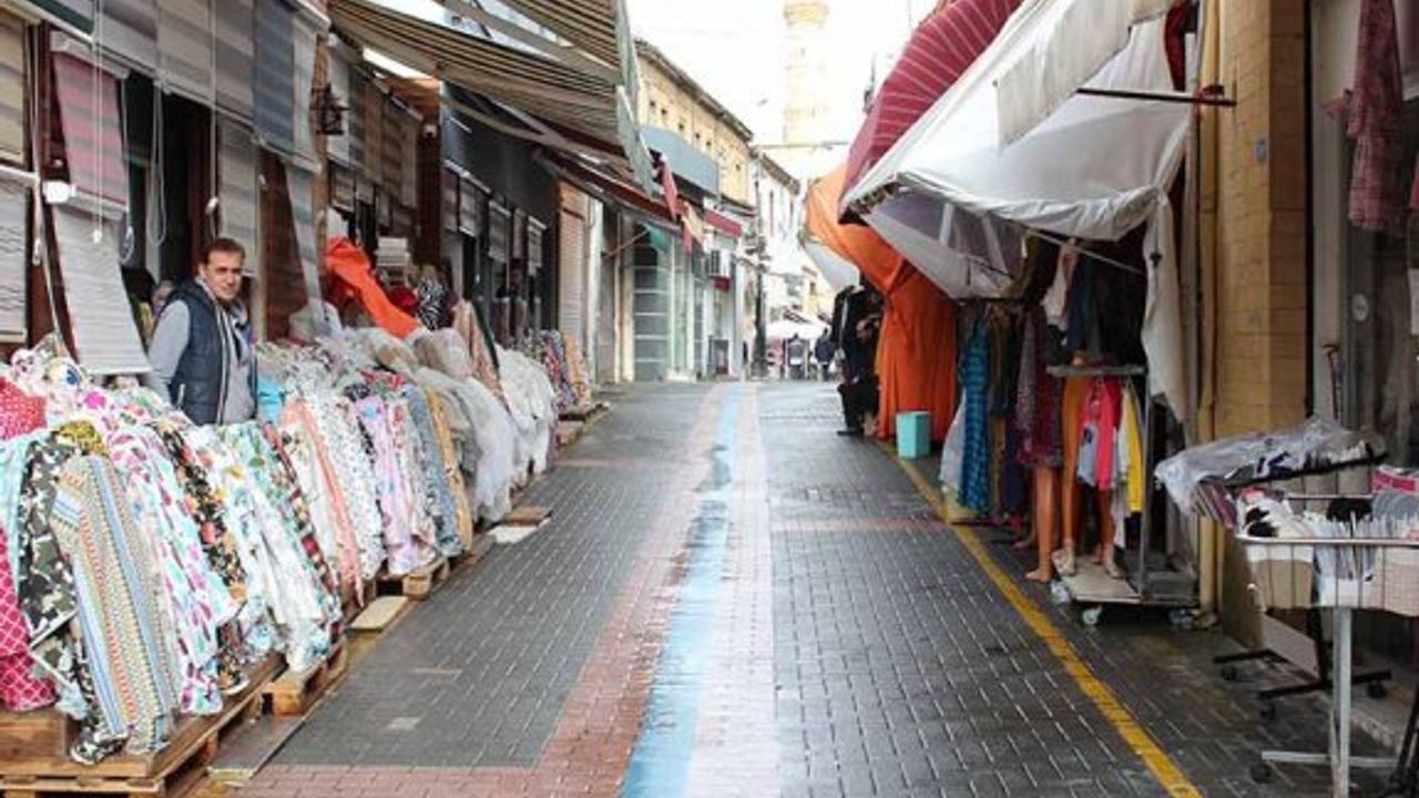 “Aynı yemeği ısıtıp önümüze koyacaklar”